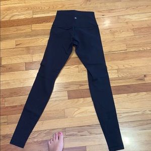 Black Lululemon Wunder Unders